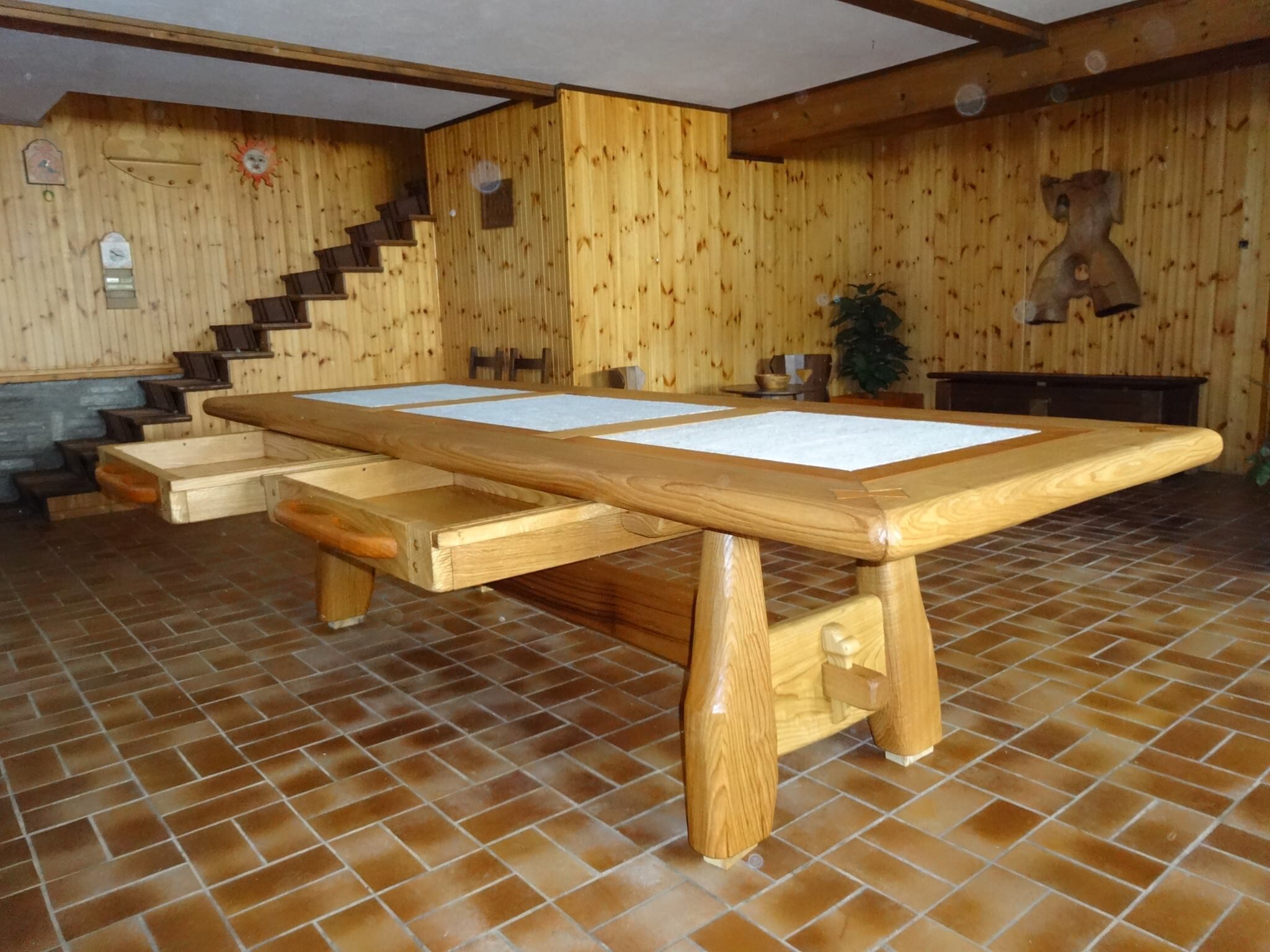 piemonte, mobili artigianali, falegnameria, legno massello, tavolo, occasione, svendita